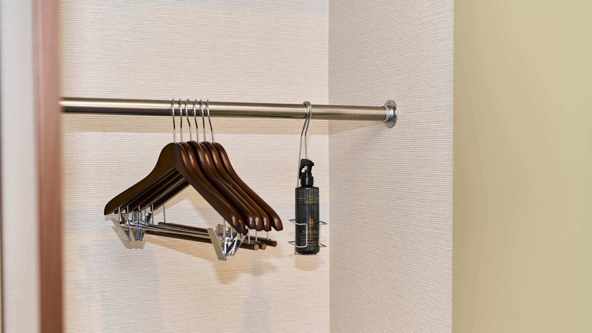 ハンガー・清水香