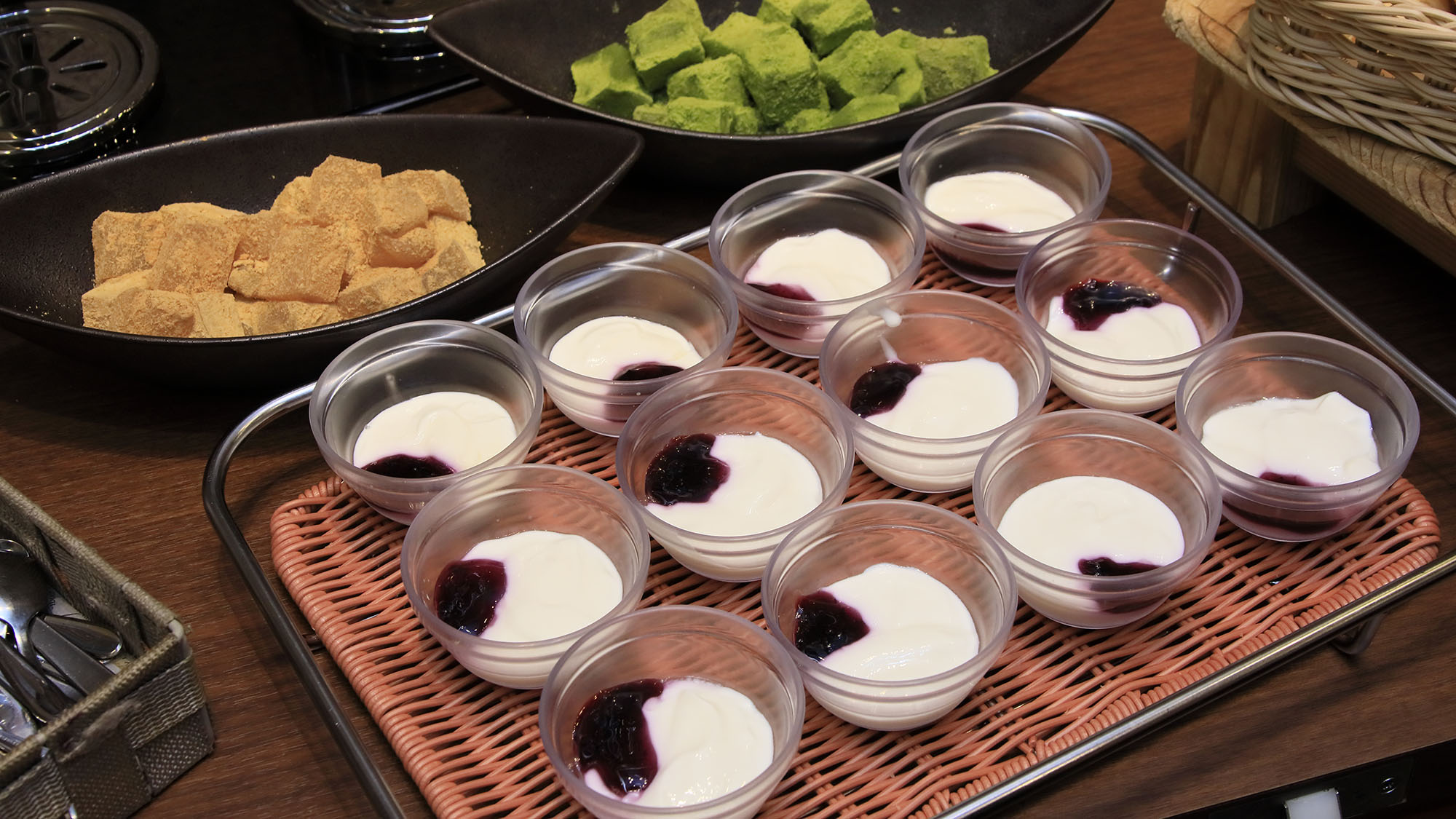 【千年の宴】朝食は6:30から10:00まで約50種類のバイキングをお楽しみいただけます！