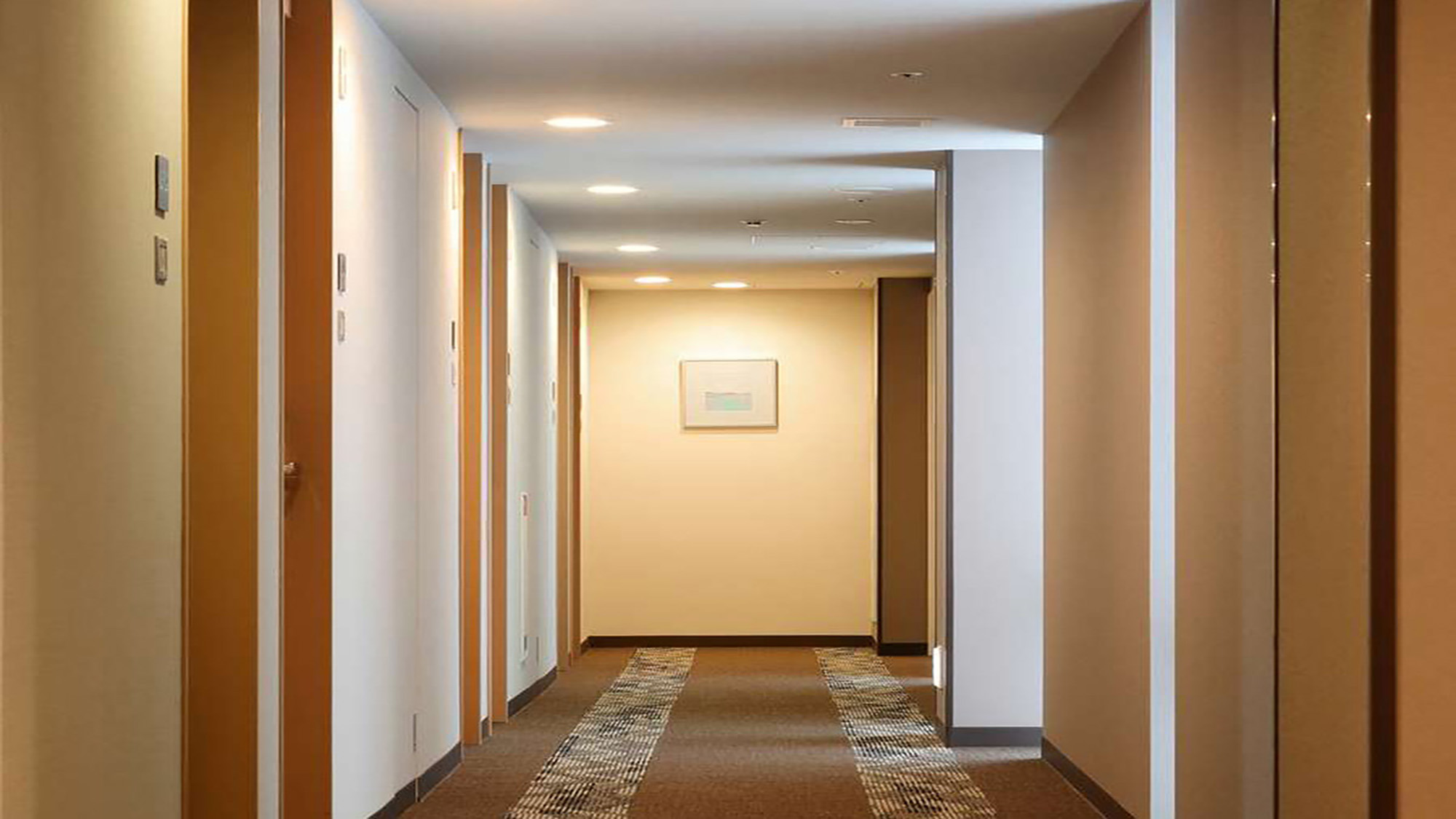 【館内】客室前の廊下