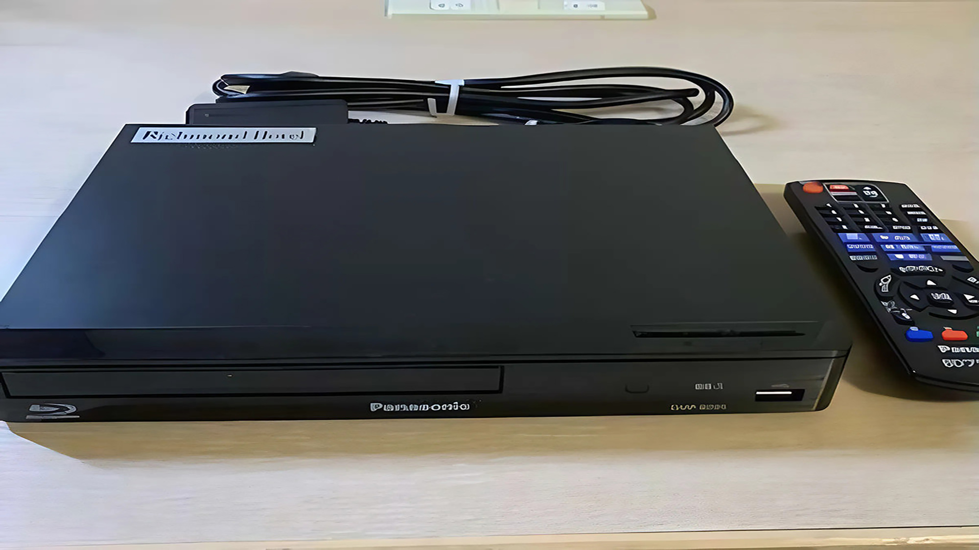 【レンタルブルーレイレコーダー】１泊８００円。台数に限りがございます。