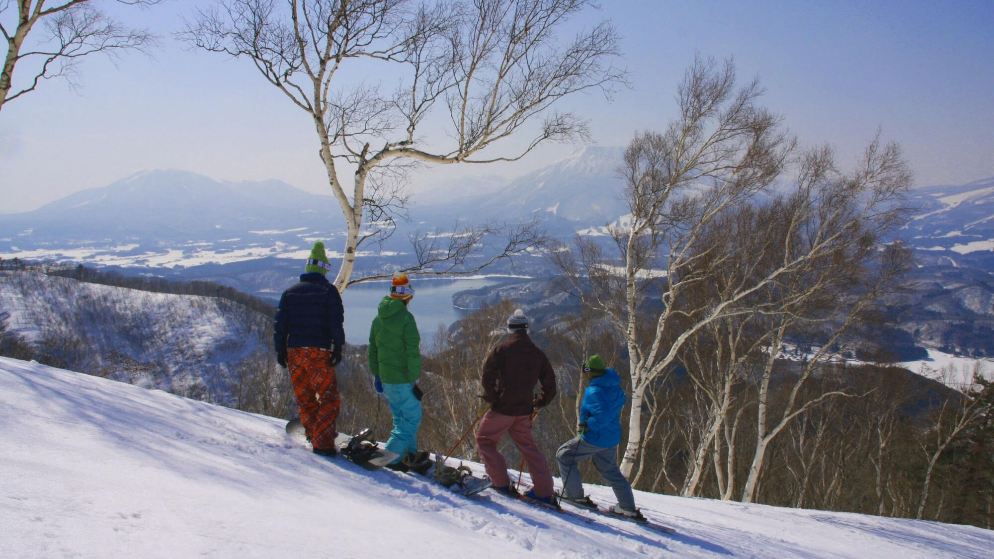 ◆第５リフト山頂から、野尻湖を望む絶景スポットです