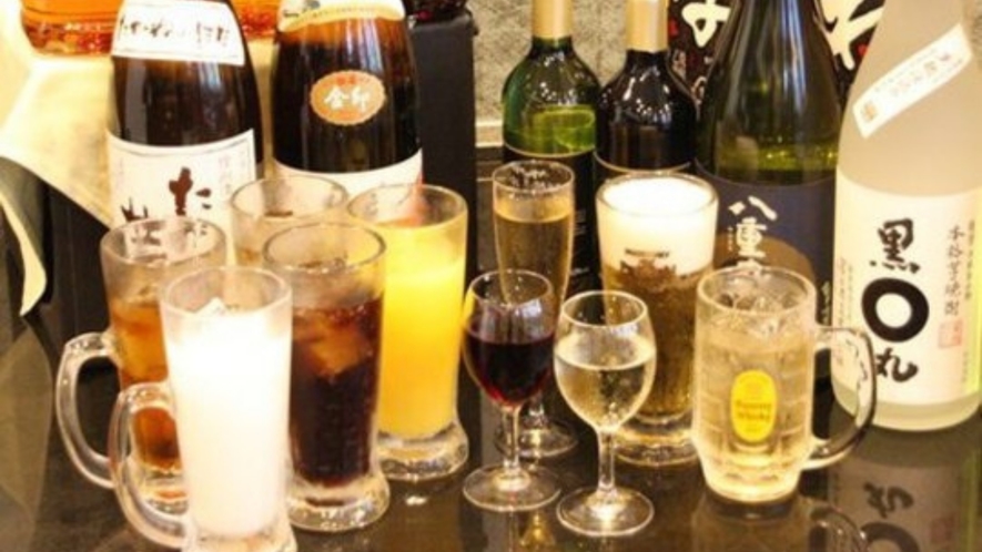 ◆種類豊富なお酒の飲み放題もあります！（有料・当日受付）＊夕食バイキング