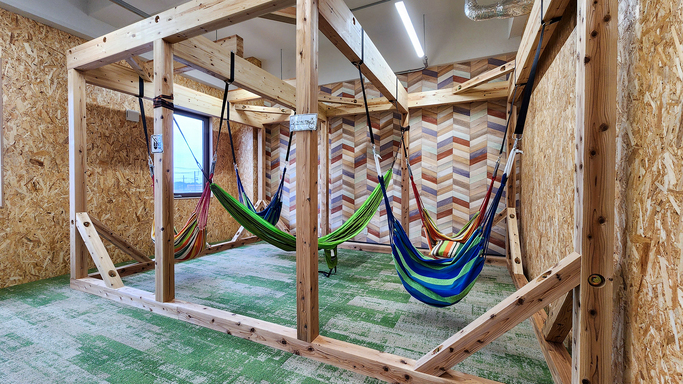 【ごはん屋えんまん】【夕食付】夕食は食堂でお好みの料理を選べる◆無料朝食付き♪