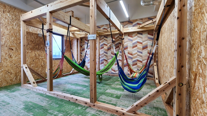 【ごはん屋えんまん】【夕食付】夕食は食堂でお好みの料理を選べる◆無料朝食付き♪