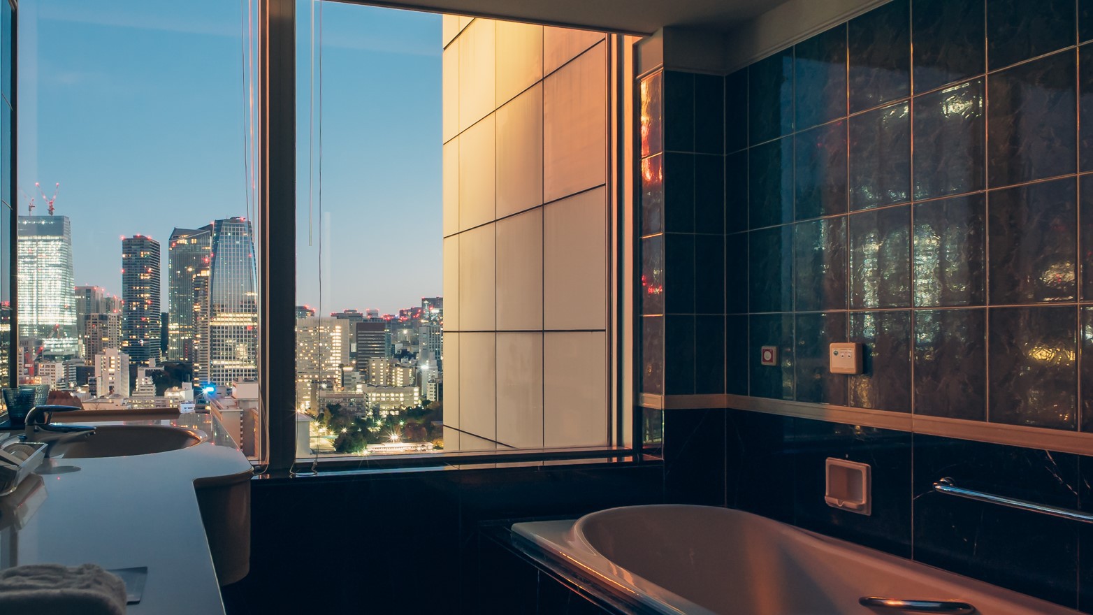 プレミアムコーナーキング　ビューバス