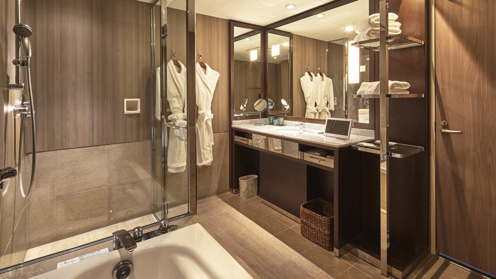 バスルーム（パノラミックジュニアスイート・キング）