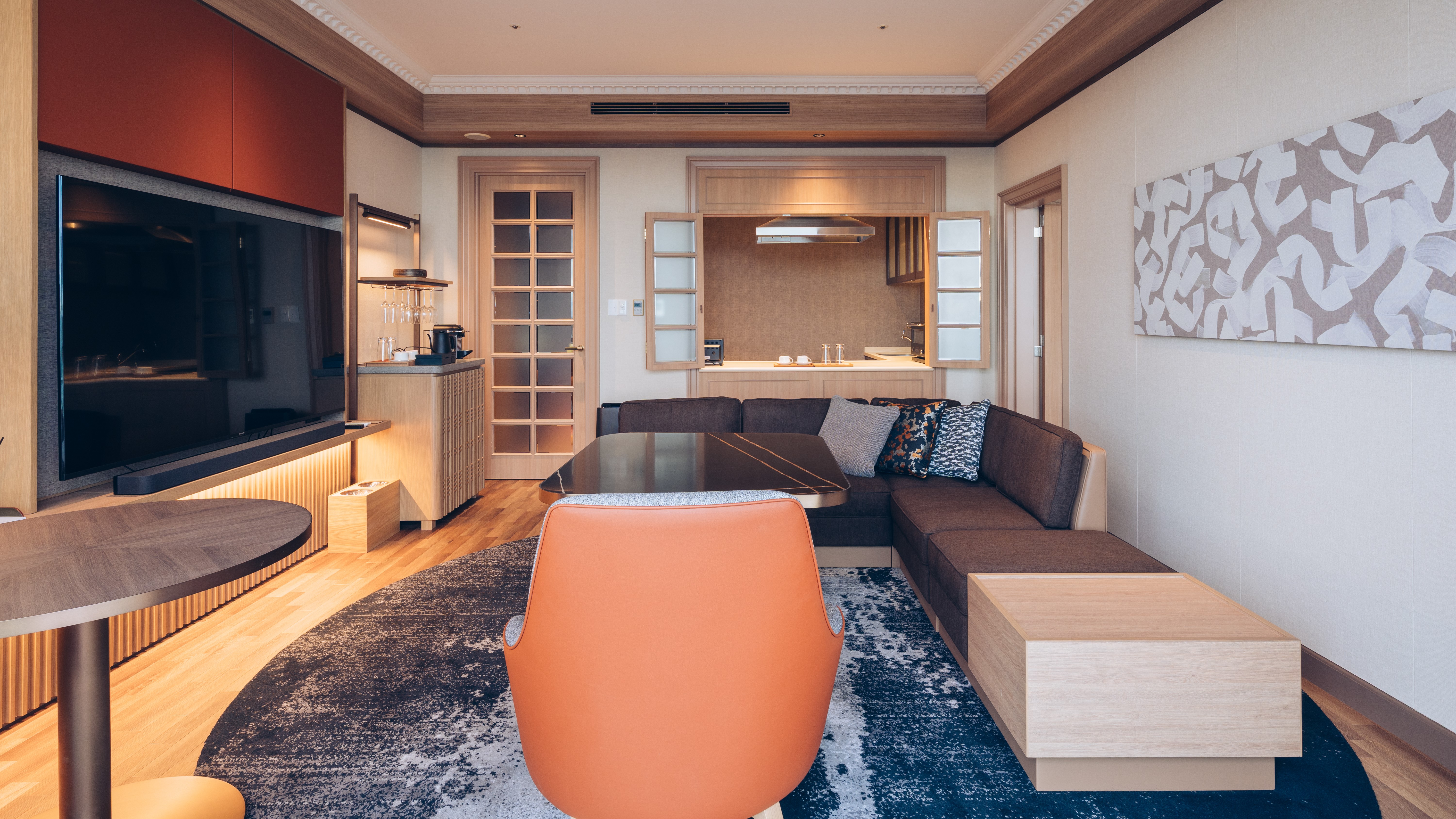 ファミリアスイートA(リビング)(32F・70平米)