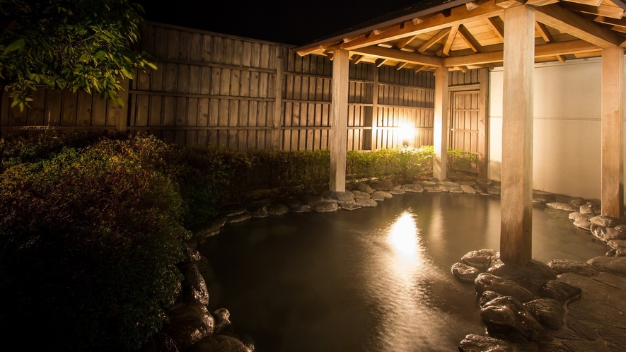 温泉大浴場「森の湯」