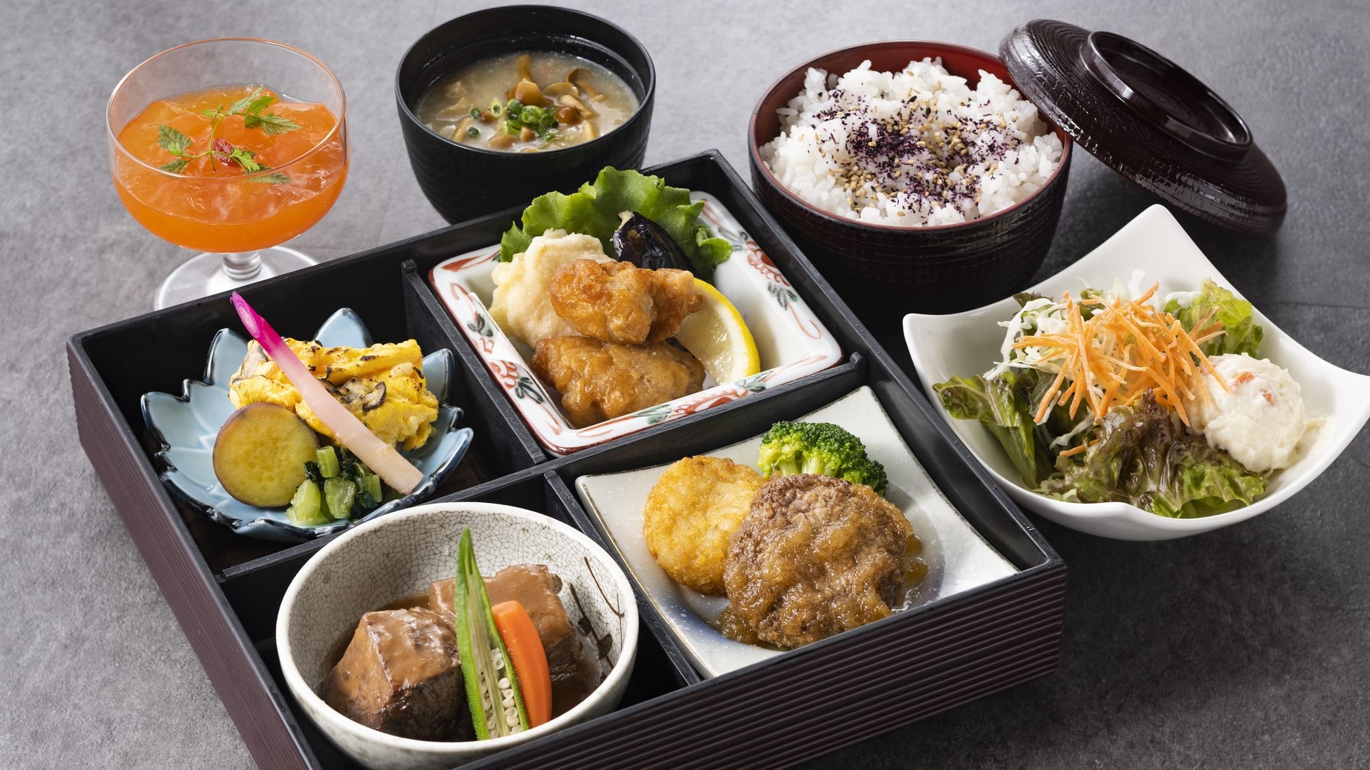 ■新潟駅直結■【受験生応援プラン！】★★朝食・夕食付★★ミネラルウォーター1本サービス