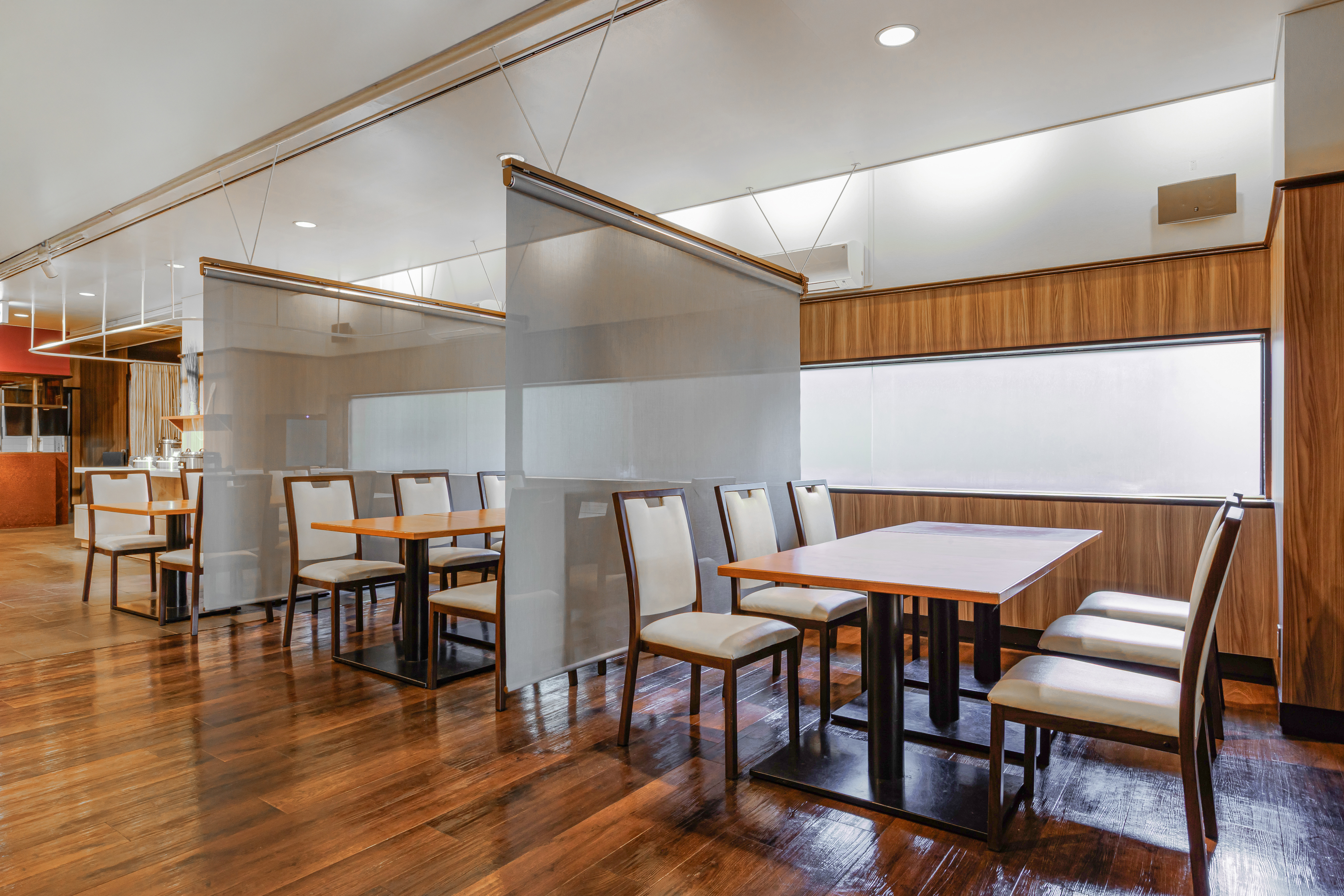 レストラン店内