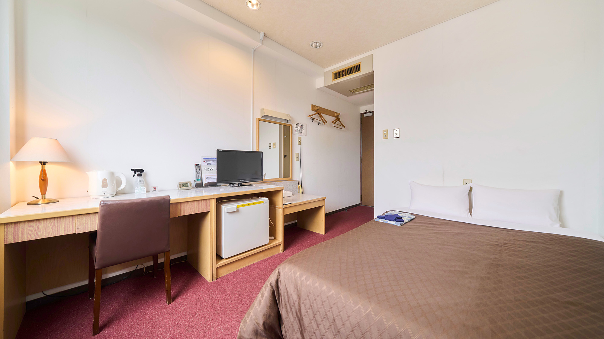 【平日・お二人様限定／素泊まり】カップル・ご夫婦向け◎ダブルベッドのデラックス又はツインでゆったり