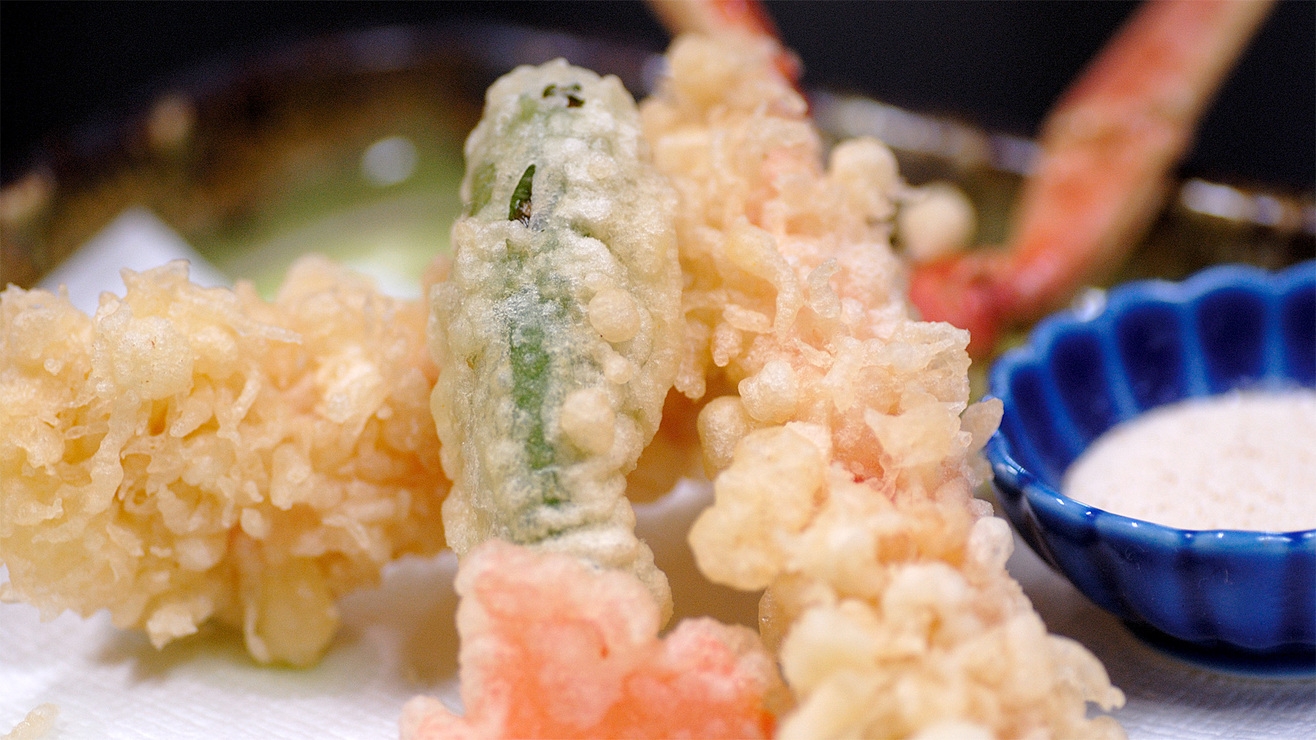 ◆【日帰り昼食】ズワイガニを２匹使った「スタンダード」カニプラン　お刺身付き（食事会場）