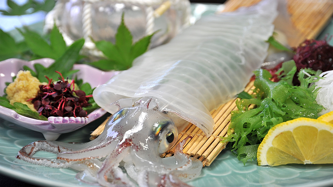 ◎【日帰り昼食】京丹後イカ漁火〜ISARIBI〜1人に丸々イカ1杯の姿造り！（2階食事会場）