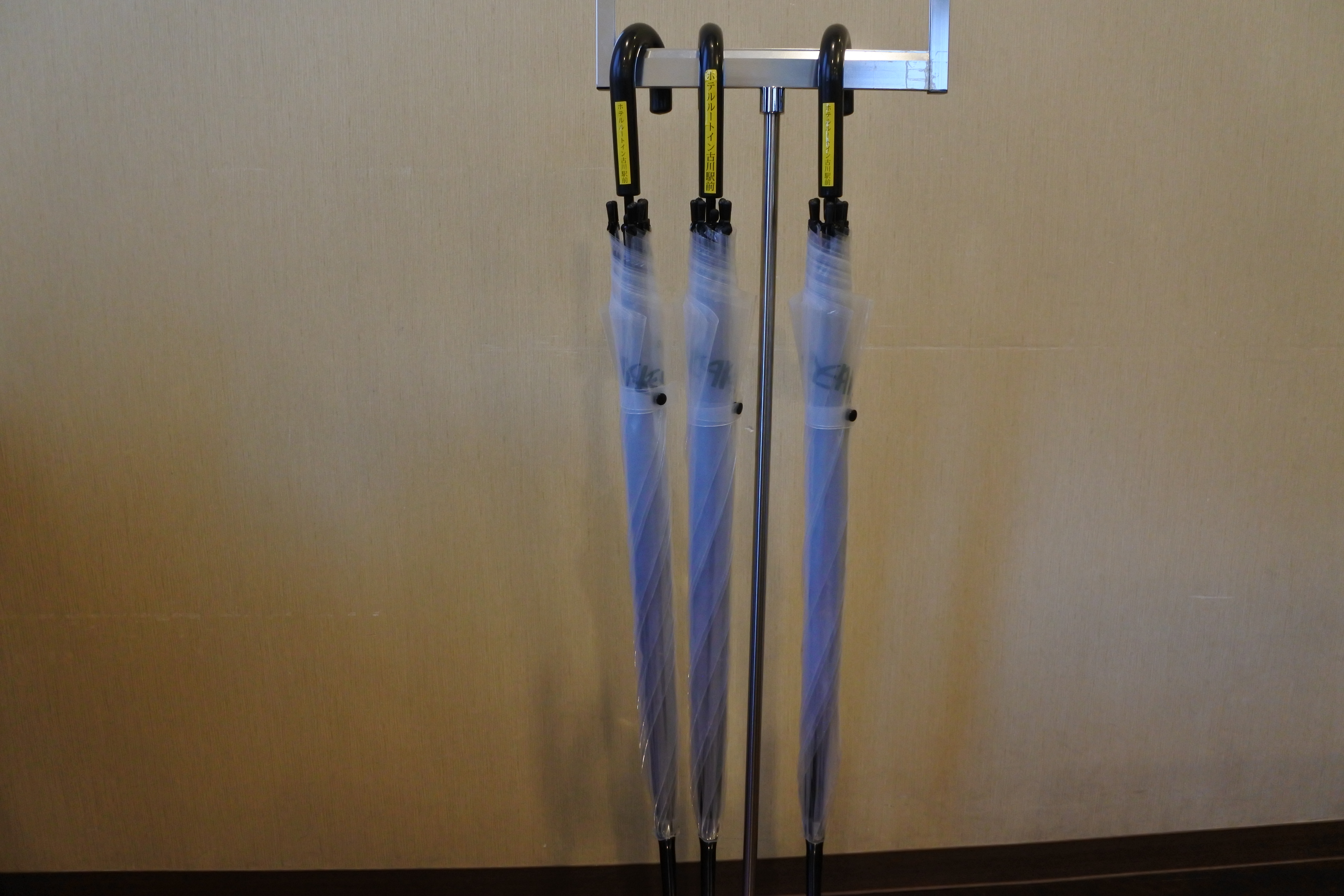 ◆貸出用ビニール傘。急な雨でも大丈夫！（数に限りがございます）