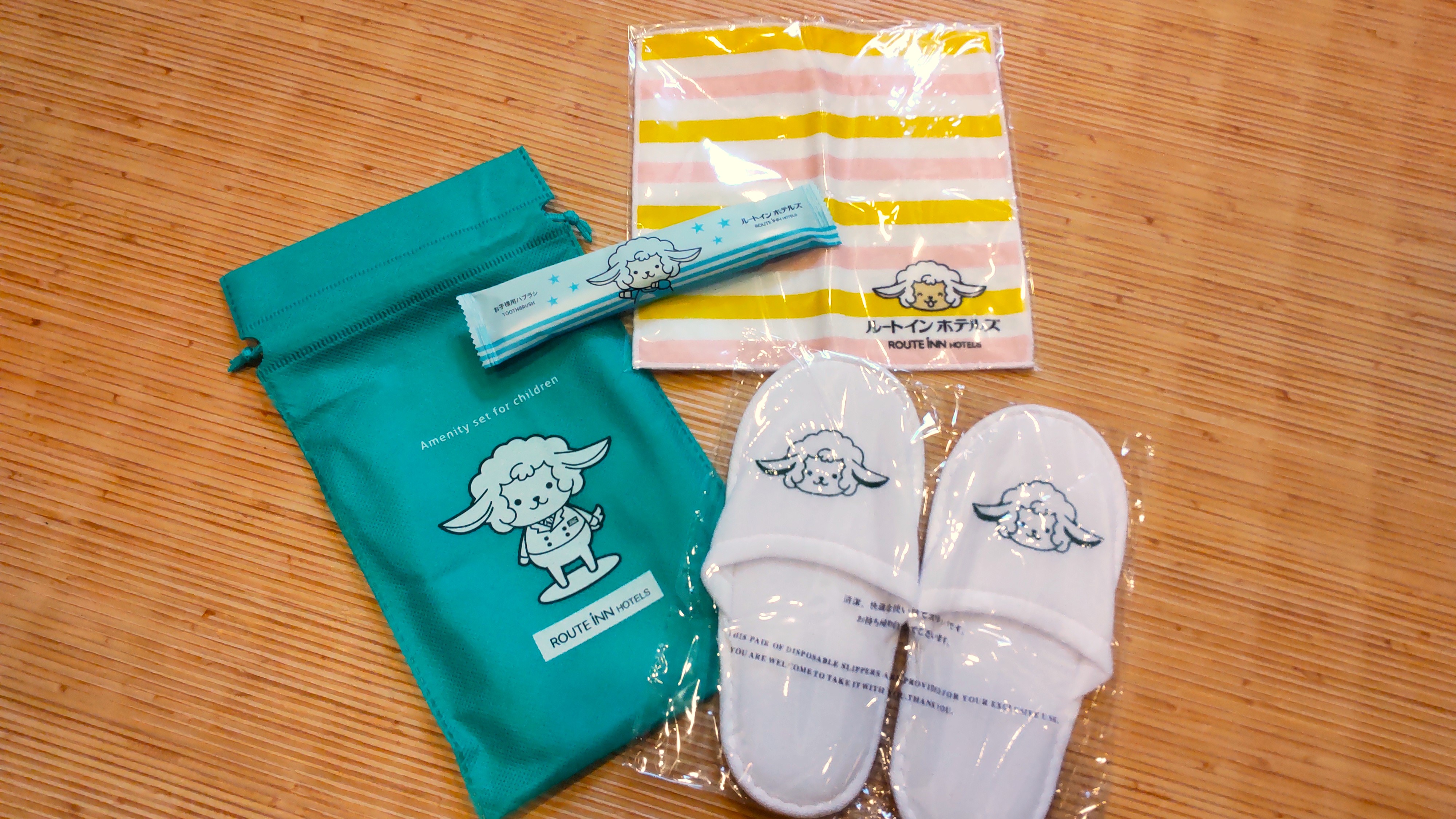 お子様用アメニティ　フロントでお配りしております♪