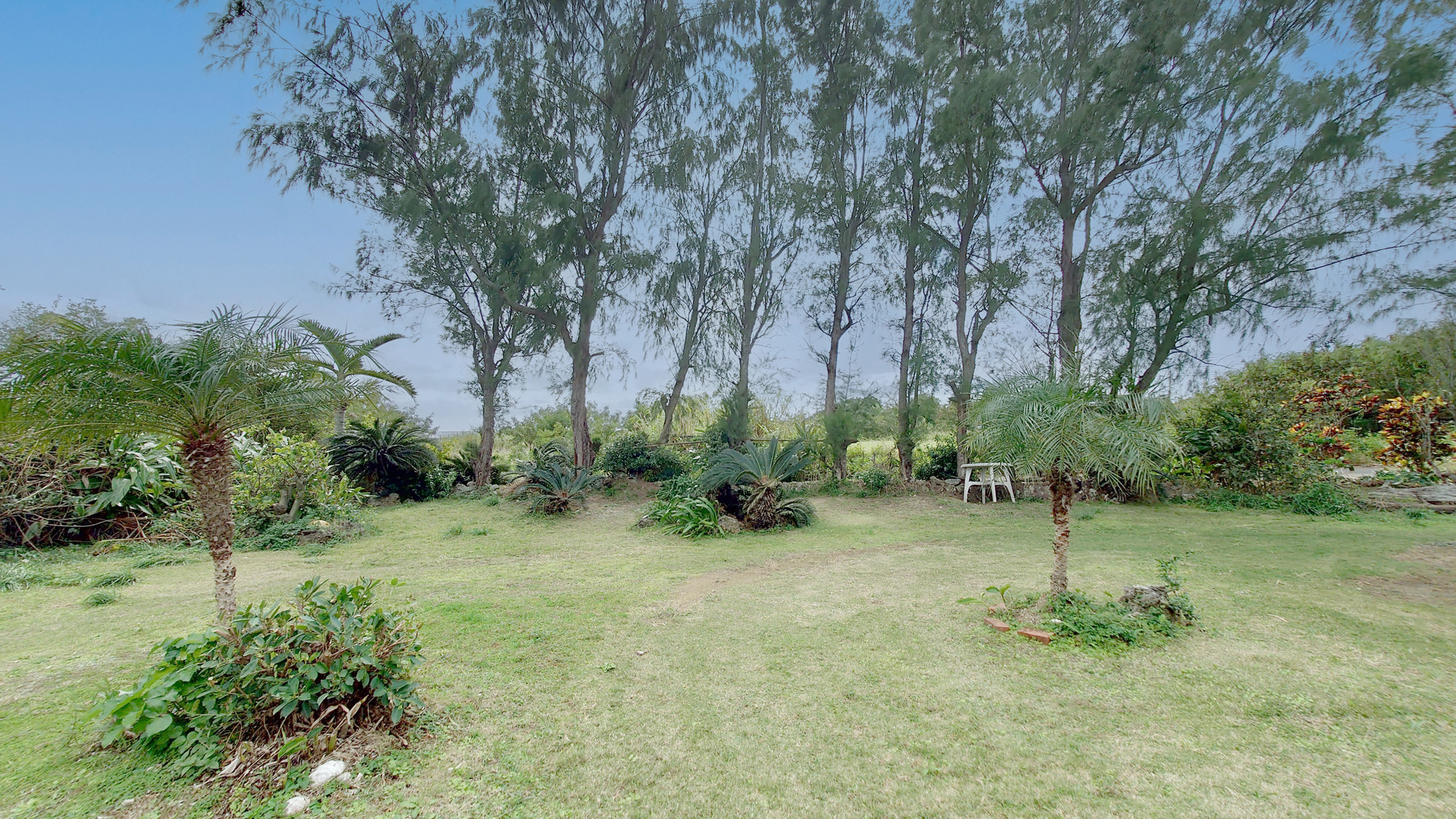 【ガーデン】一番近いビーチまでは徒歩3分程です！