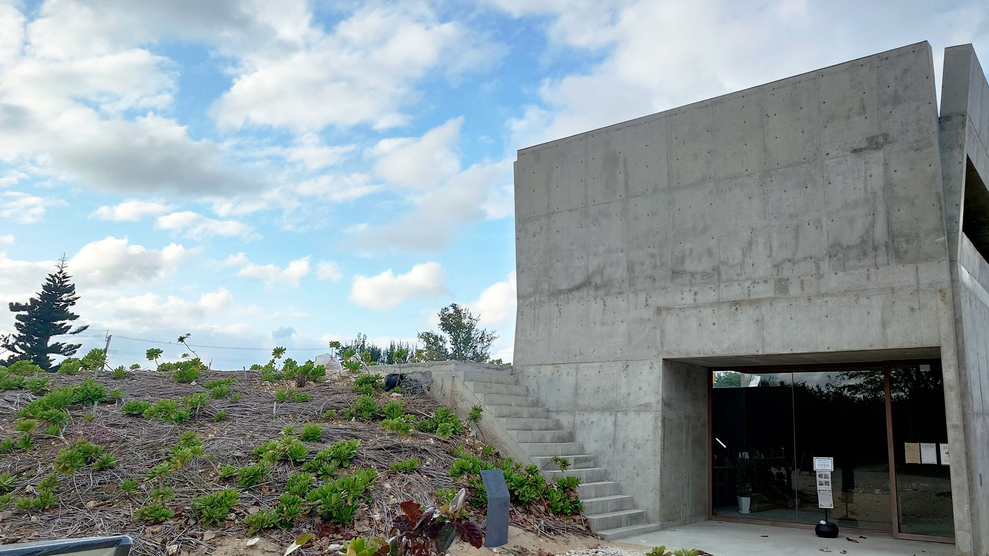 【観光スポット「Muuru（ムール）」】開業したばかりのカフェもございます