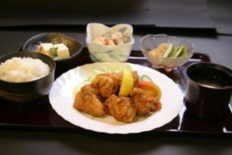 鶏唐揚げ定食