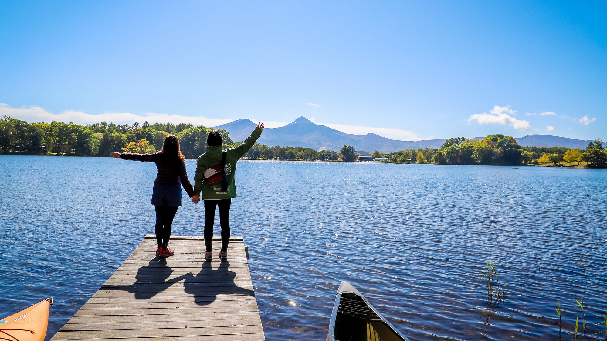 【猪苗代湖】迫りくるような大自然！陽光きらめく湖の向こうには『磐梯山』がそびえ立ちます