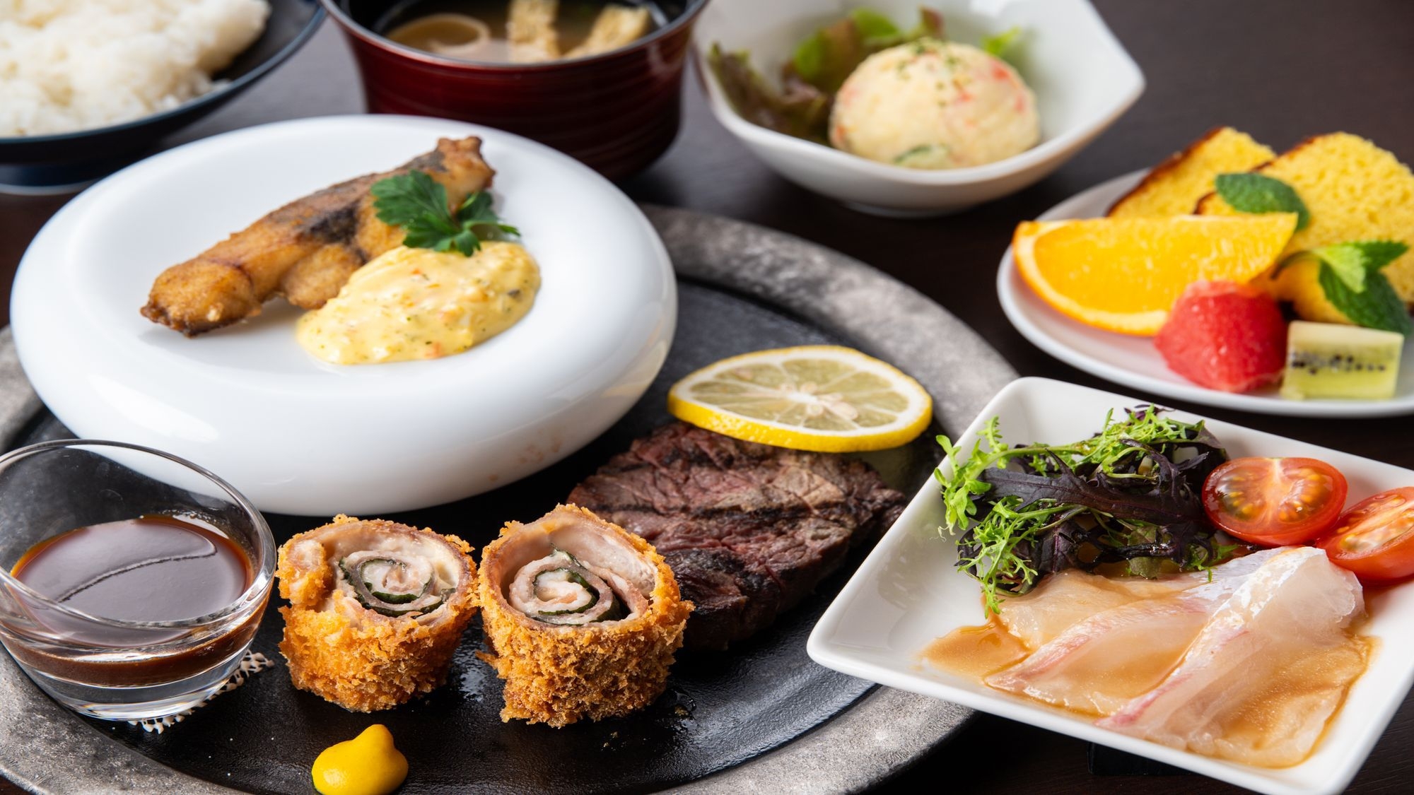 【1泊2食付】夕食は選べる♪「レストラン四季」1，800円分お食事券＋朝食ビュッフェ付きプラン