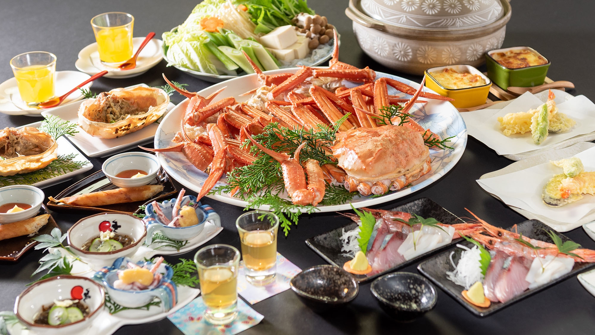 「香住がに 鍋＆炭火焼きプラン」お父さんは焼きがに、お母さんはお鍋が好き！お好きな割合で召し上がれ！