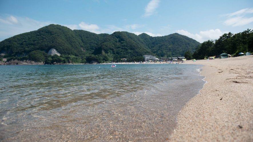 夏の美しい佐津海岸