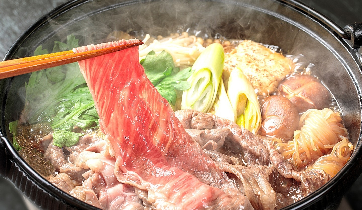 ◇1泊2食付き◇〜特選「県産牛」のすき焼きを愉しむ〜天然温泉・露天風呂・朝食は日向灘オーシャンビュー