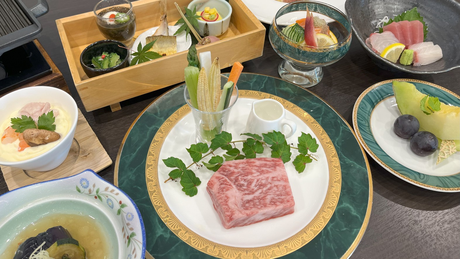 【1泊2食付き】◇『宮崎牛』陶板焼きコース◇天然温泉・露天風呂◇オーシャンビューであおしまを愉しむ◇