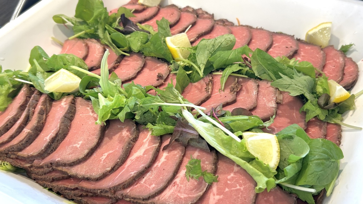 【1泊2食付き】月替わり夜ご飯バイキング◇牛鉄板焼◇お寿司◇宮崎県産鶏グリル◇ケーキ各種◇天然温泉◇