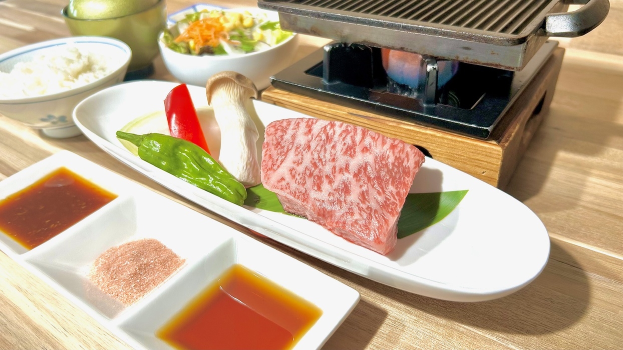 ◇1泊2食付き◇宮崎の美味いご馳走時間◇選べる4種◇日向灘オーシャンビューで朝食も◇