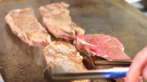 【1泊夜のみ・お一人さま期間限定・夕食＋飲み放題付き】カニ・牛ステーキ・お寿司など90分飲み放題付き