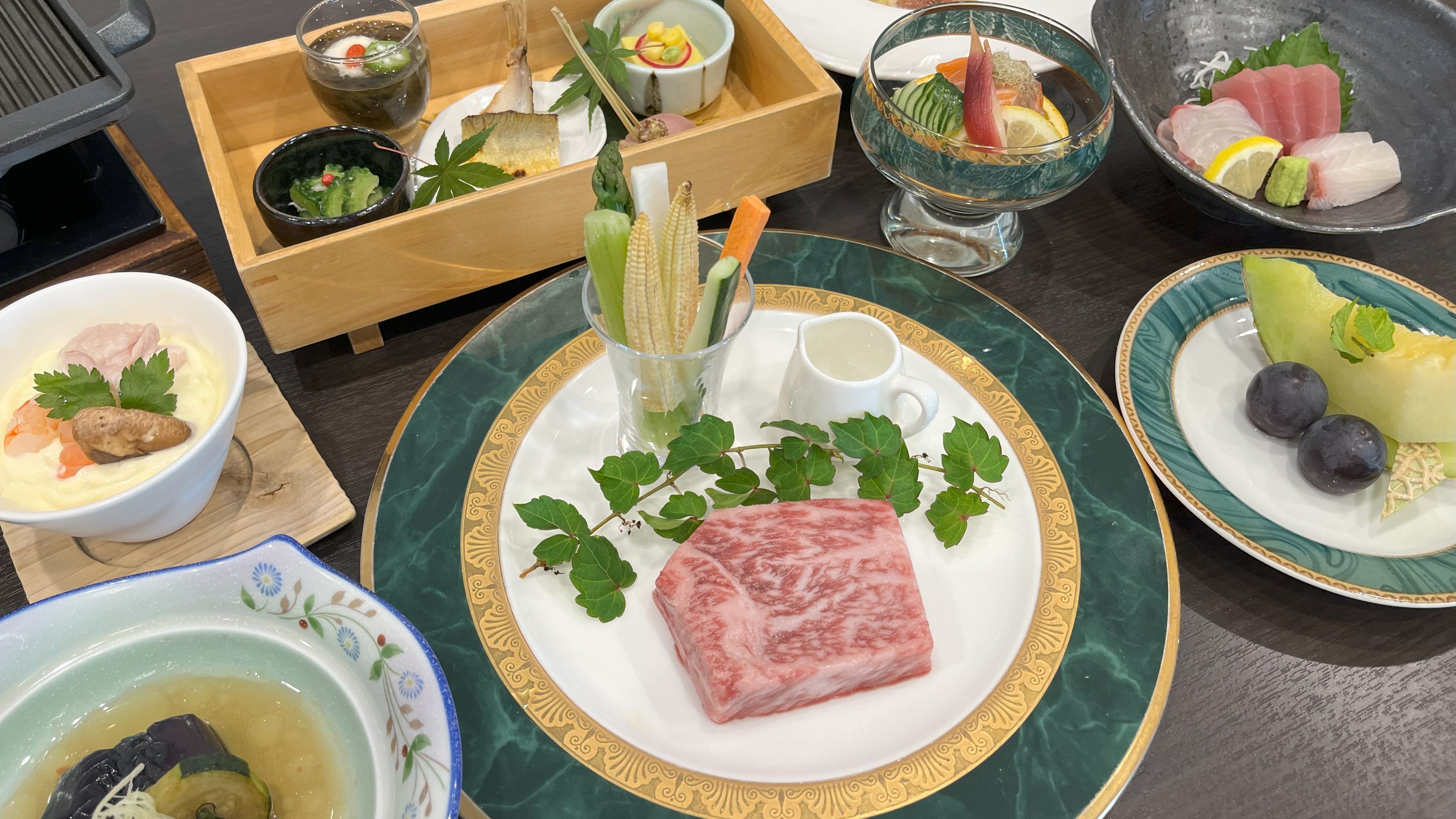 【 夕食コース料理 】宮崎牛陶板焼き  満喫コース ( 要事前予約 )