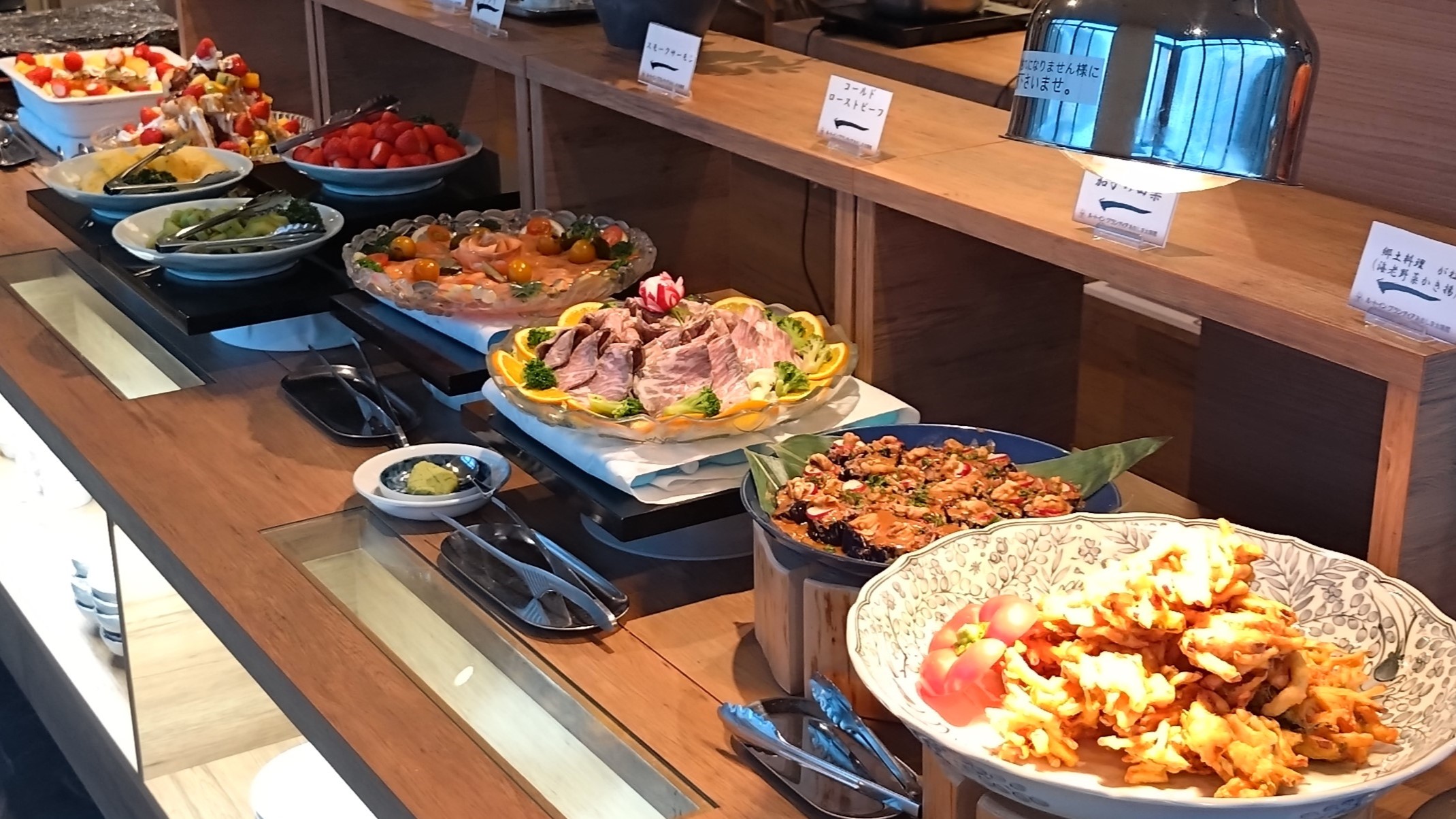 【 夕食 】週末限定  夕食バイキング　営業時間【18：00～21：00】