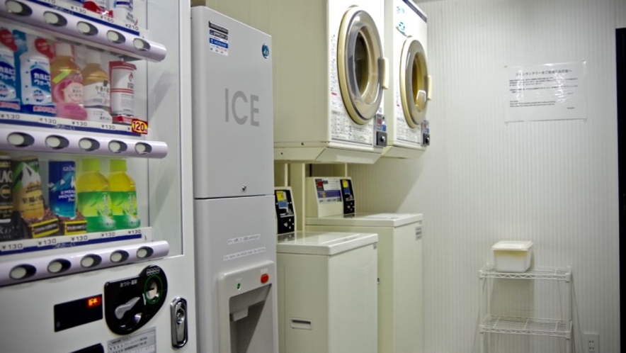 コインランドリー・乾燥機、製氷機、自動販売機