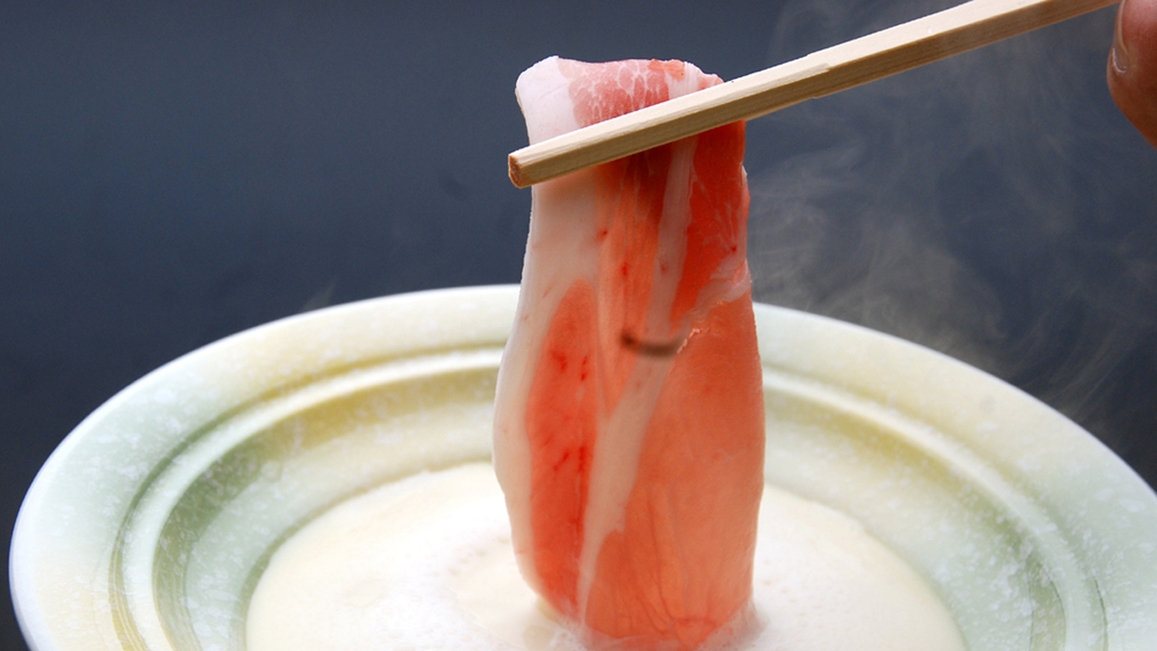 【人気グルメ】佐賀県産牛＆地元ブランド豚を絞りたて豆乳鍋で頂く◆豆乳鍋会席プラン