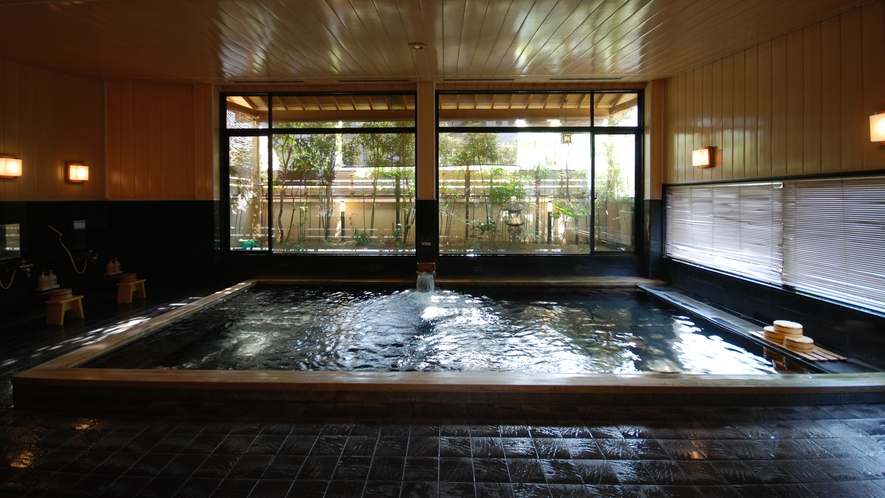 【大浴場／朋來の湯】人気の朋來の湯は良質の温泉と雰囲気が好評です