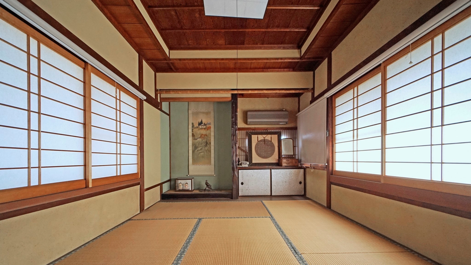 *【部屋】旧館の寅次郎出門が見えるお部屋