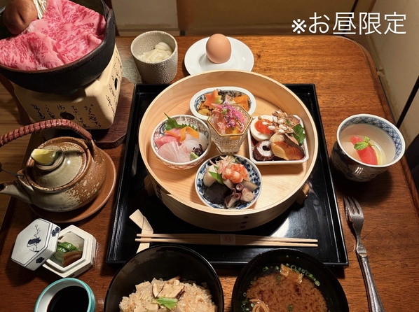 扇屋の味わいを気軽に愉しむ昼の御膳　【曲輪盛り御膳】