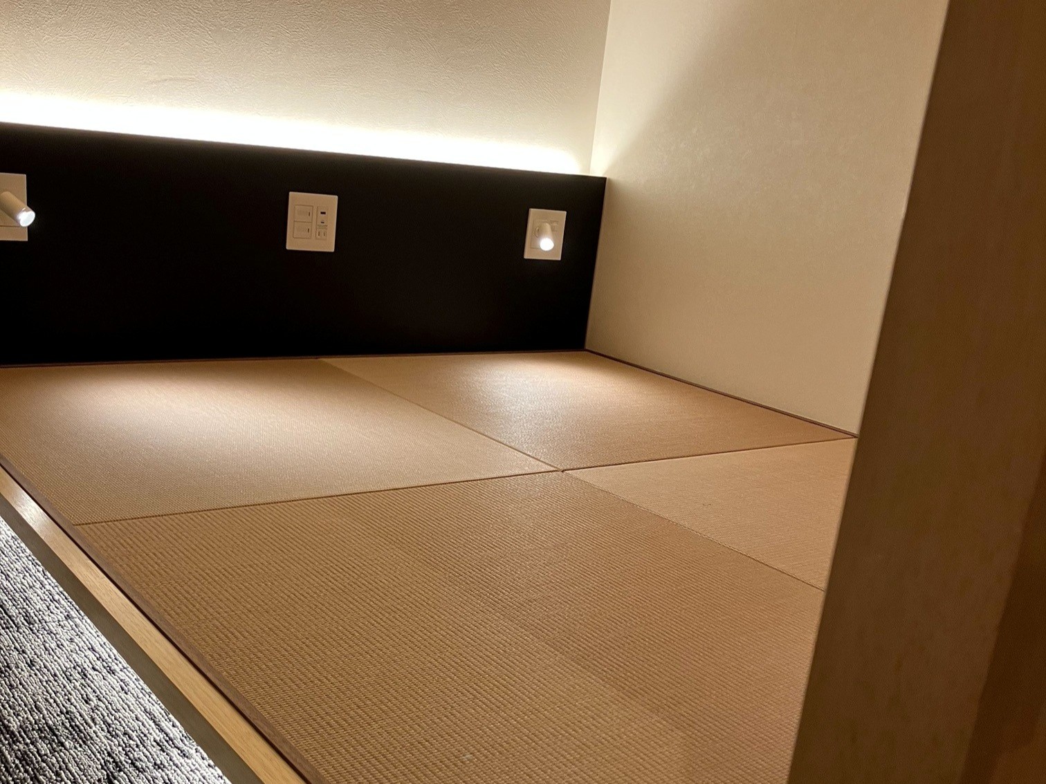 ロフトダブル　３～４名ルーム　禁煙