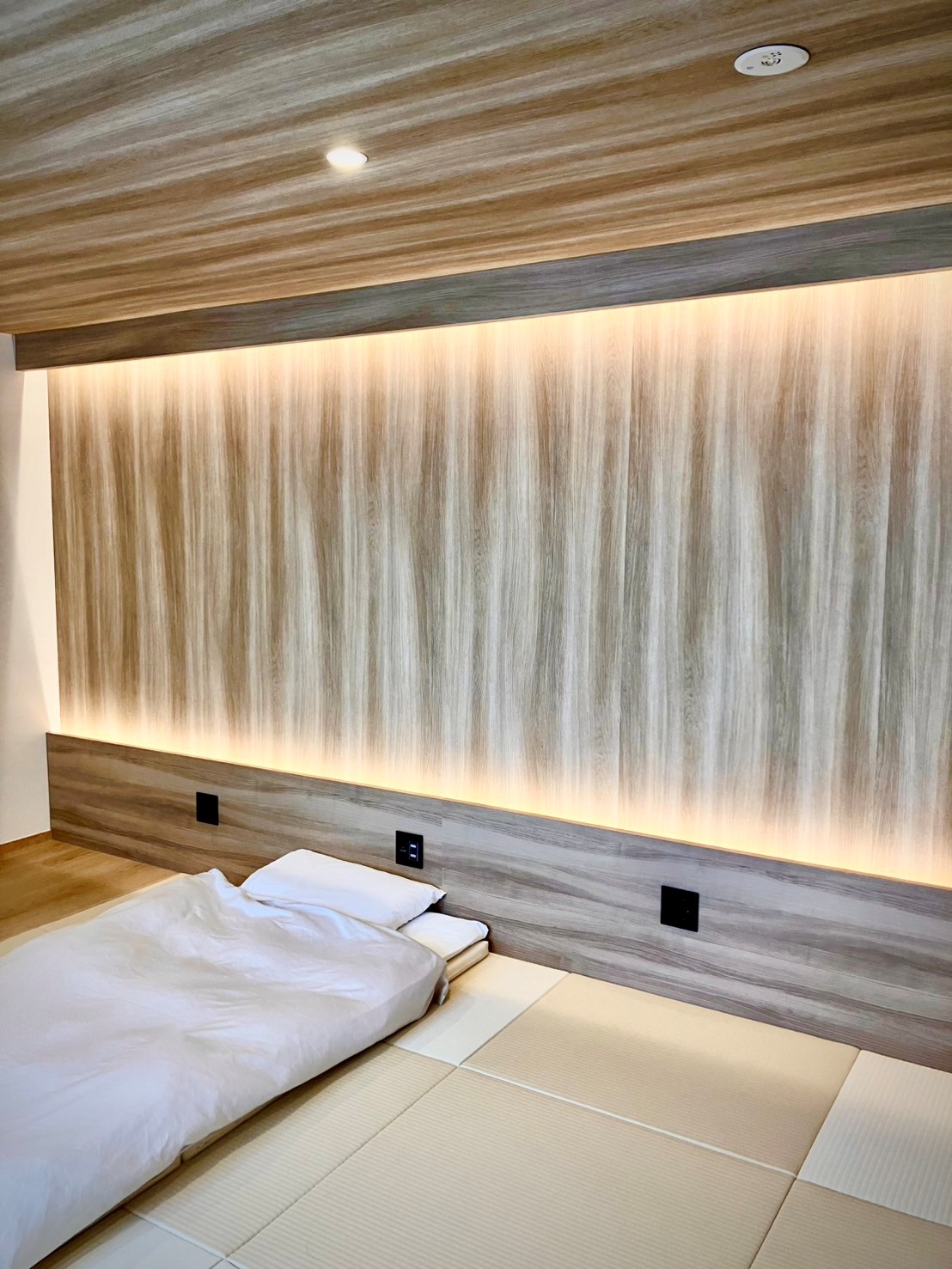 和室内装リニューアル致しました！各所にＵＳＢコンセント設置で携帯の充電も快適！