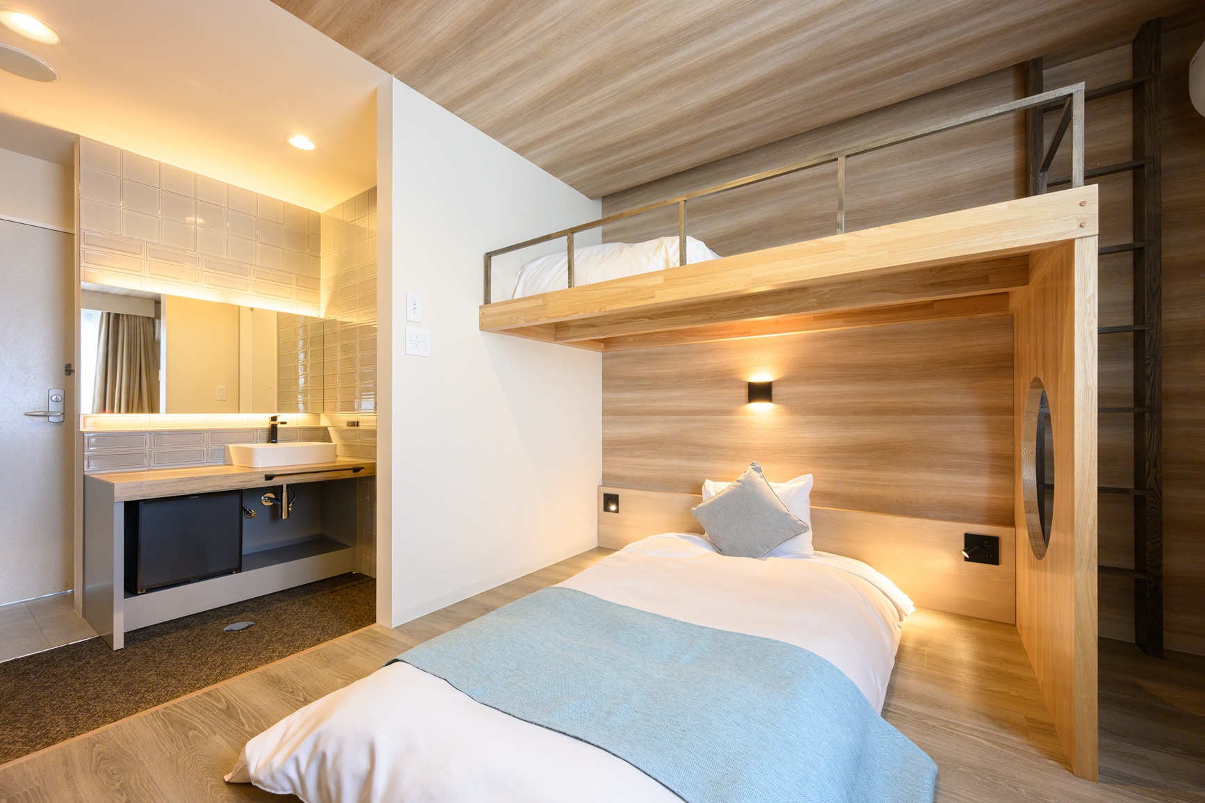 ロフトセミスイートルーム例　禁煙