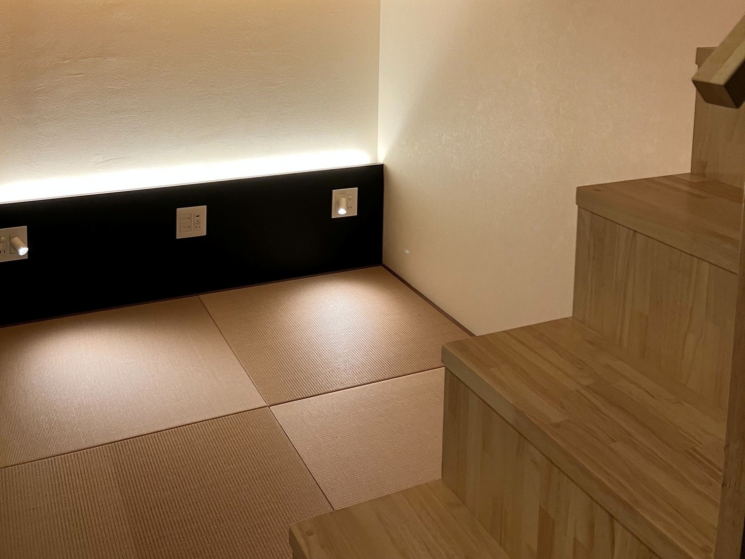 ロフトダブル　３～４名ルーム　禁煙