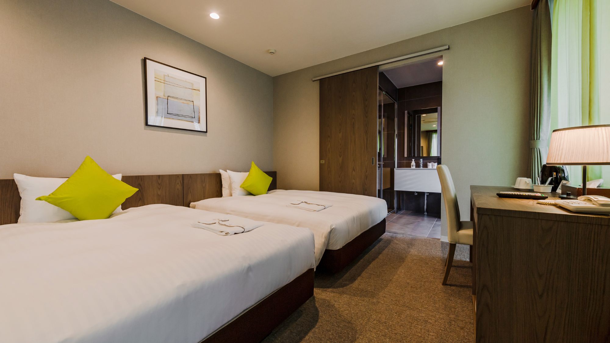 【禁煙】デラックスツイン30㎡（本館ステーションウィング）