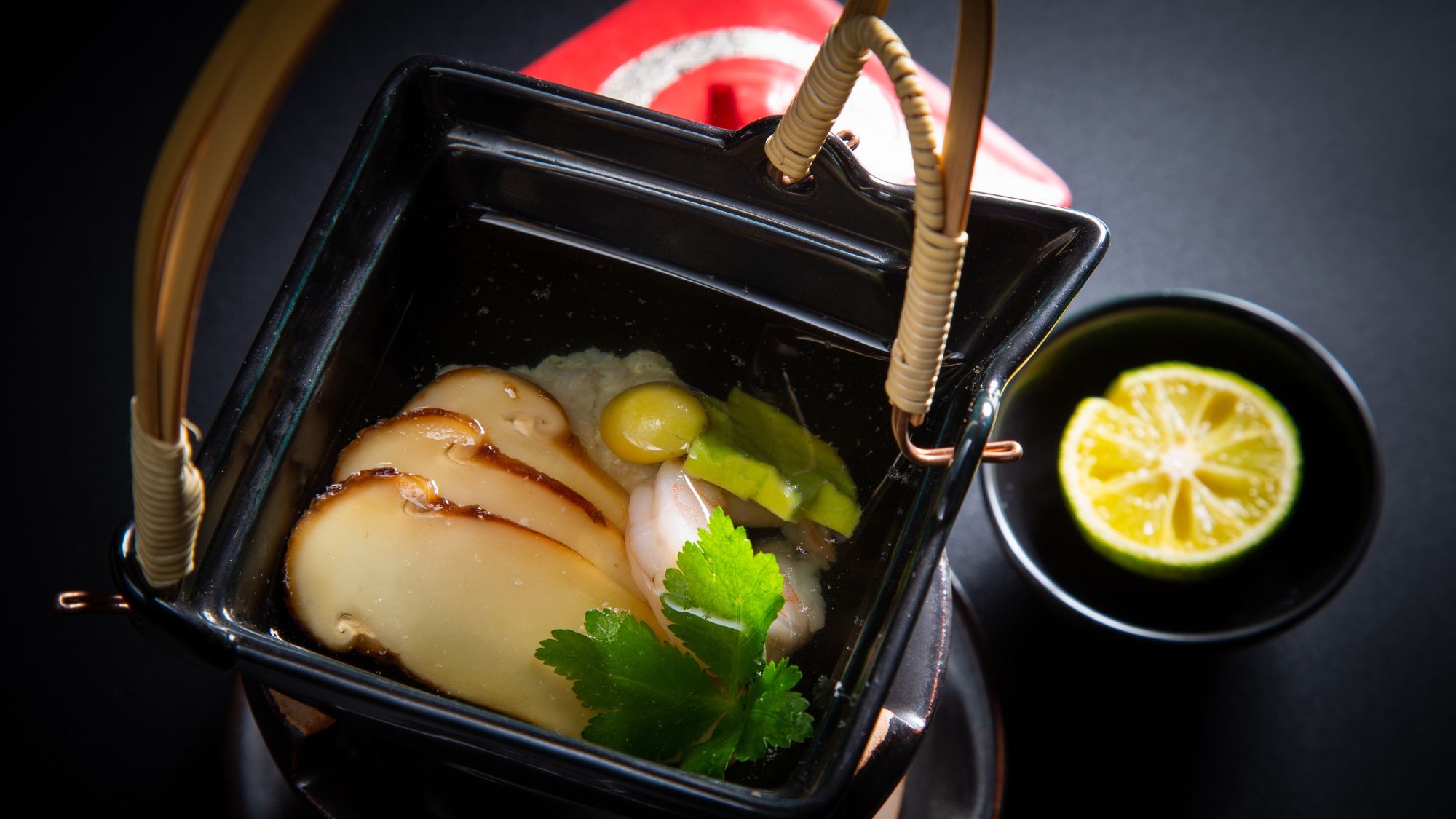 まつたけの特製土瓶蒸し