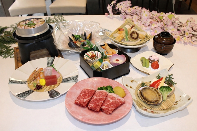 【特選会席】せっかくの旅行は豪華に美味しい物を♪
