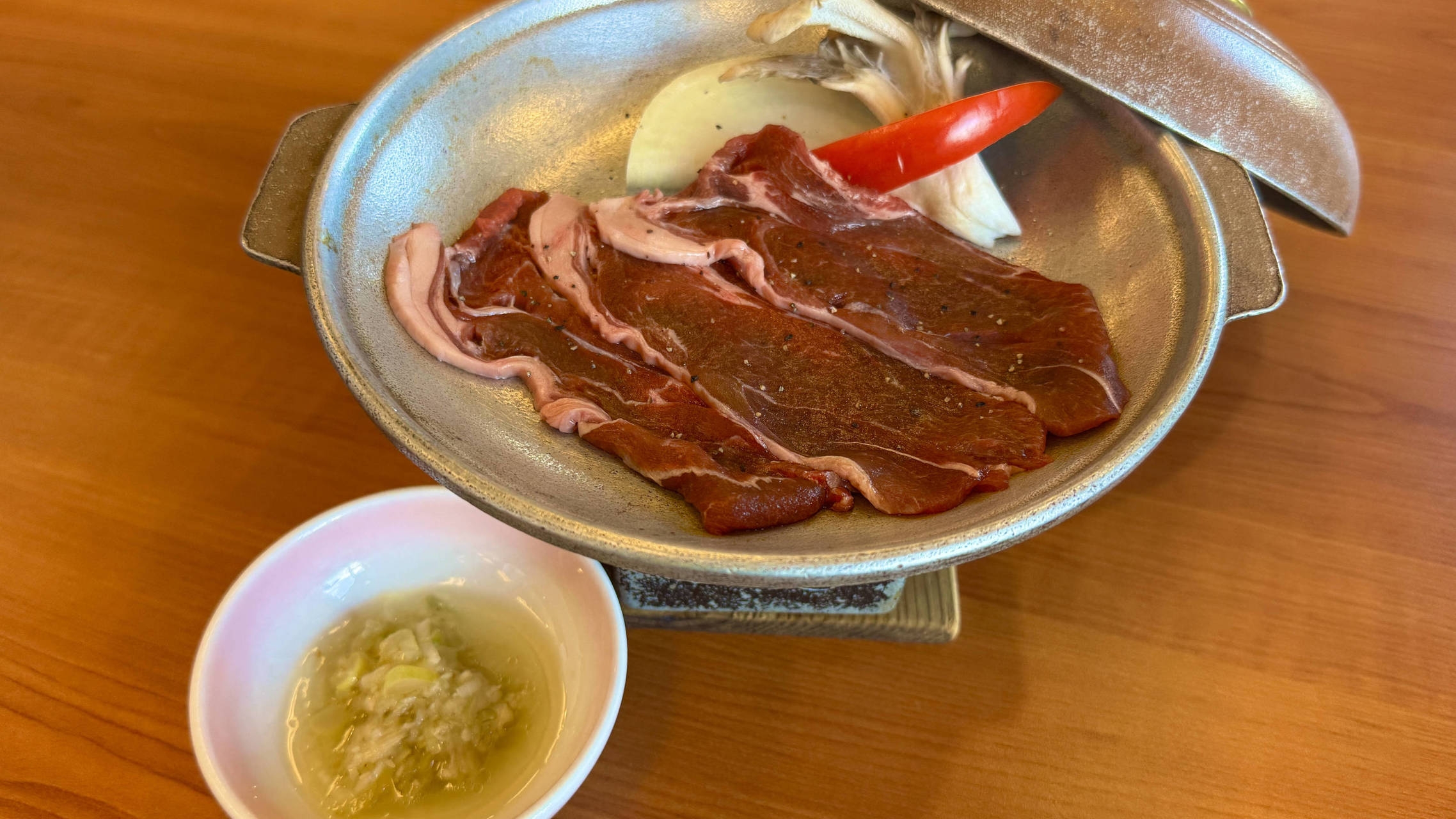 【別注料理】鹿ロース肉の陶板焼き付き　1泊2食バイキングプラン