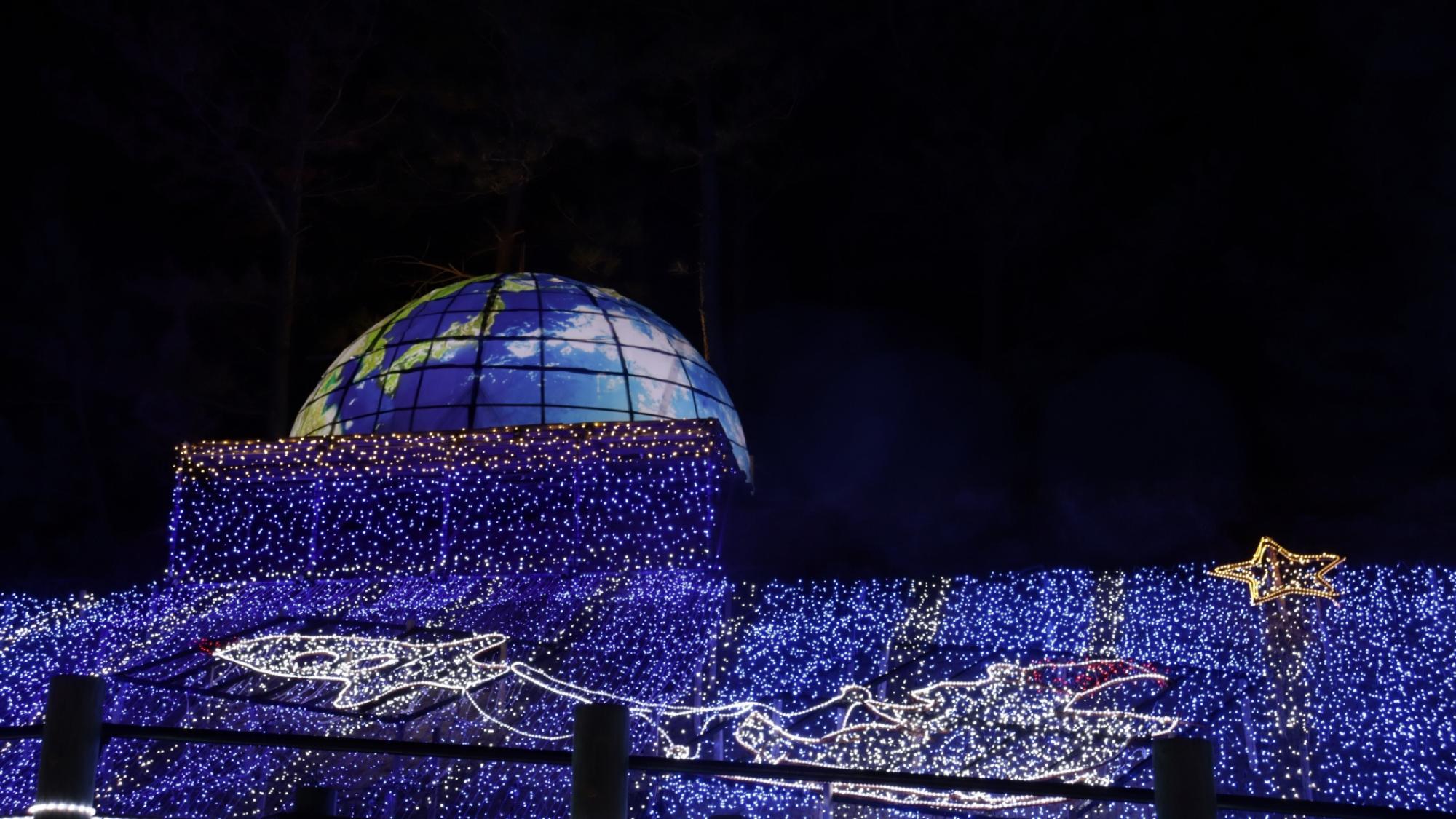 【鳥取砂丘】毎年冬の夜にはカラフルなイルミネーションが見られます。