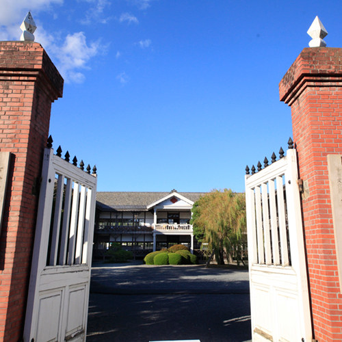 *【周辺観光　教育資料館】昭和48年まで使われていた校舎を「教育資料館」として公間しています