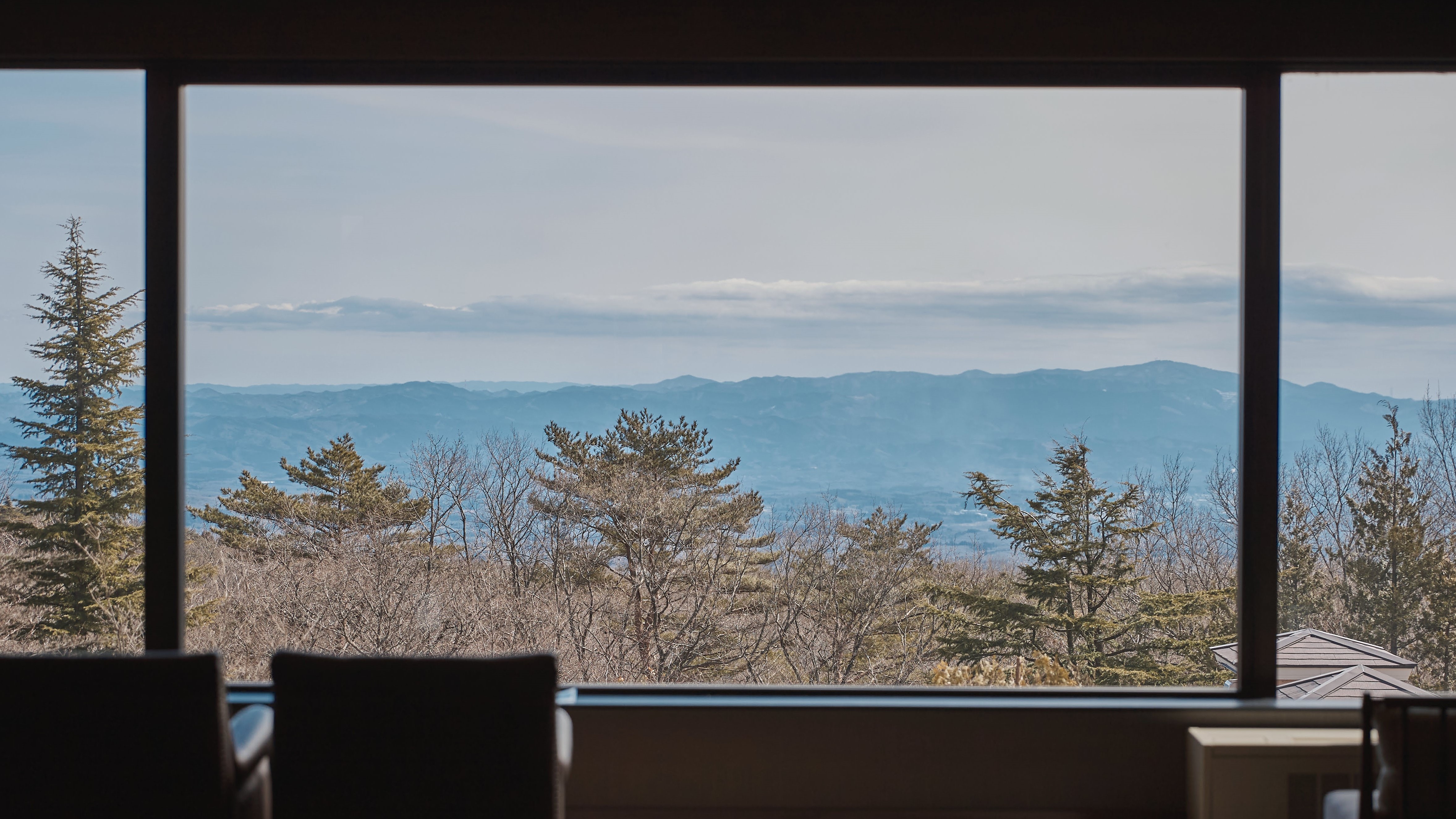 【ラウンジ】当館は那須高原で一番高い標高に位置しております