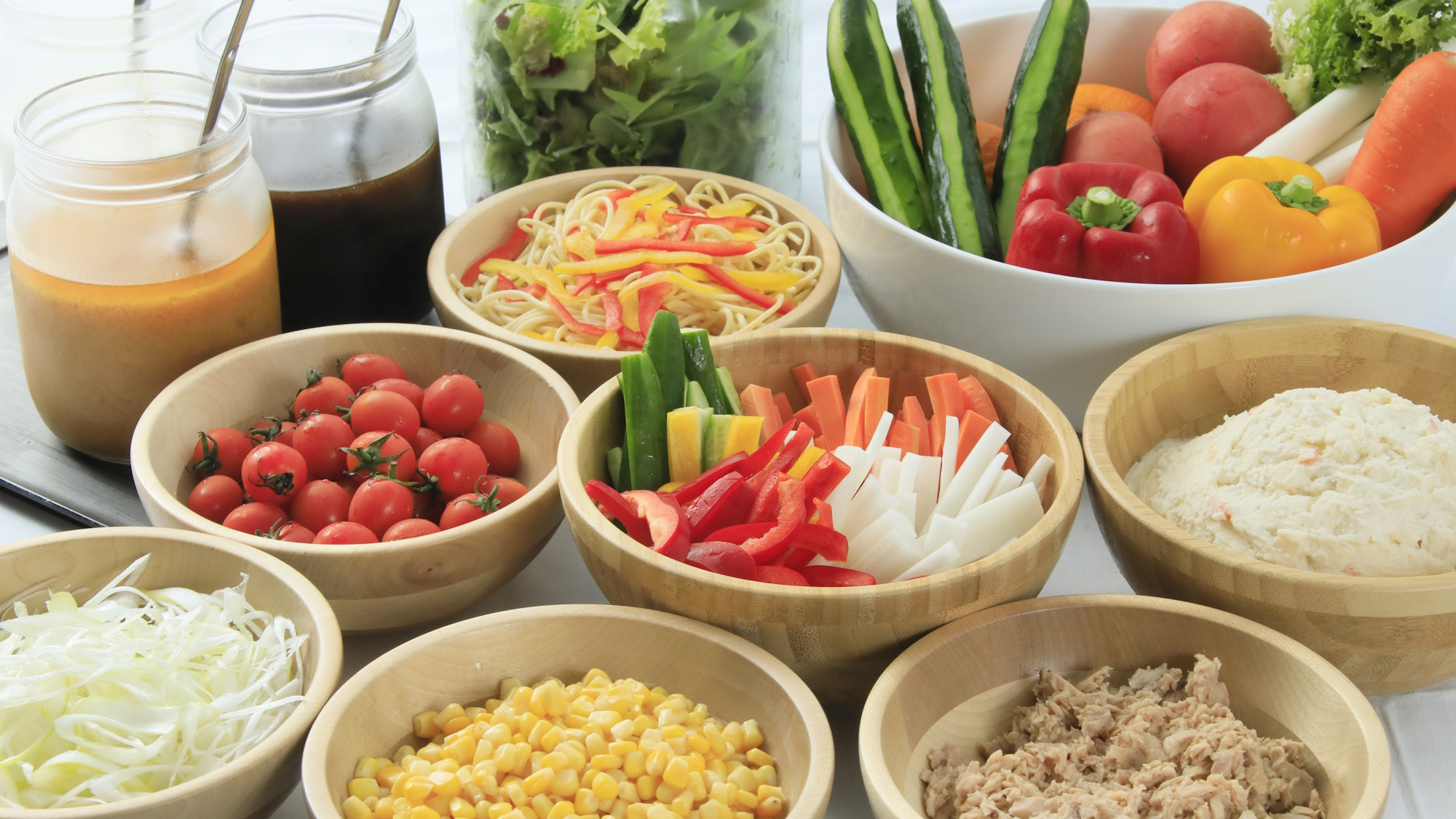 【ご朝食】高原野菜をご用意しております（一例）